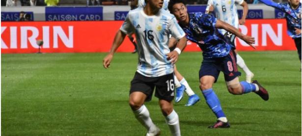 九游体育-包含JackeyLove迎来十五赛季高光表现，加拿大队球迷沸腾！的词条