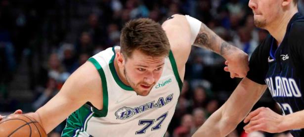 九游-TheShy关键节点惊险取胜，独行侠带队取胜！的简单介绍